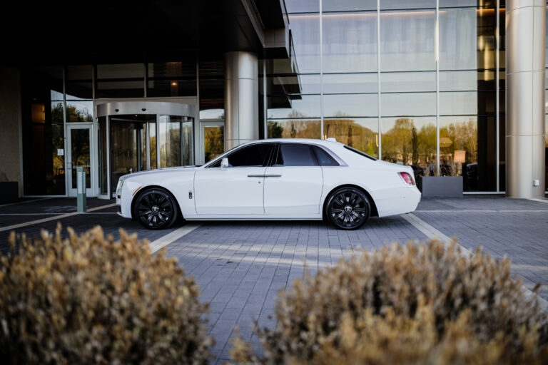 Luxury and Opulence Exploring the Rolls Royce Ghosts Unmatched Comfort
